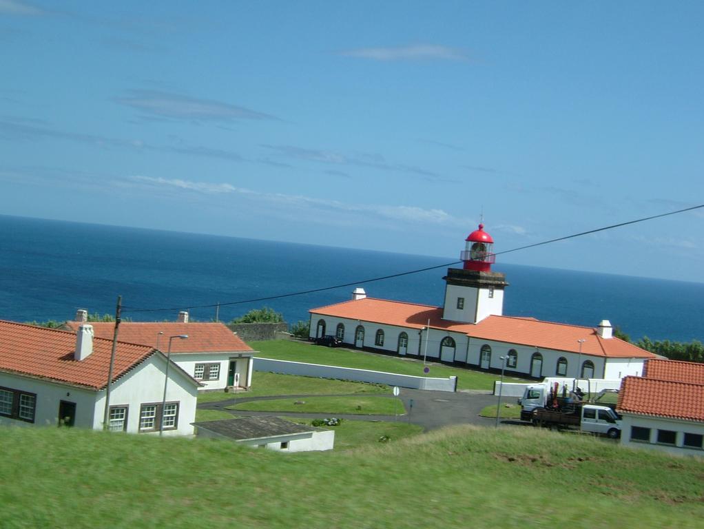 Moradias Estacao Radio Naval , Moradia Vila Do Porto Lajes das Flores Exteriör bild
